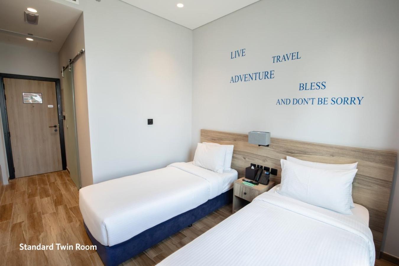 Kingsgate Canal Hotel By Millennium Dubai Værelse billede